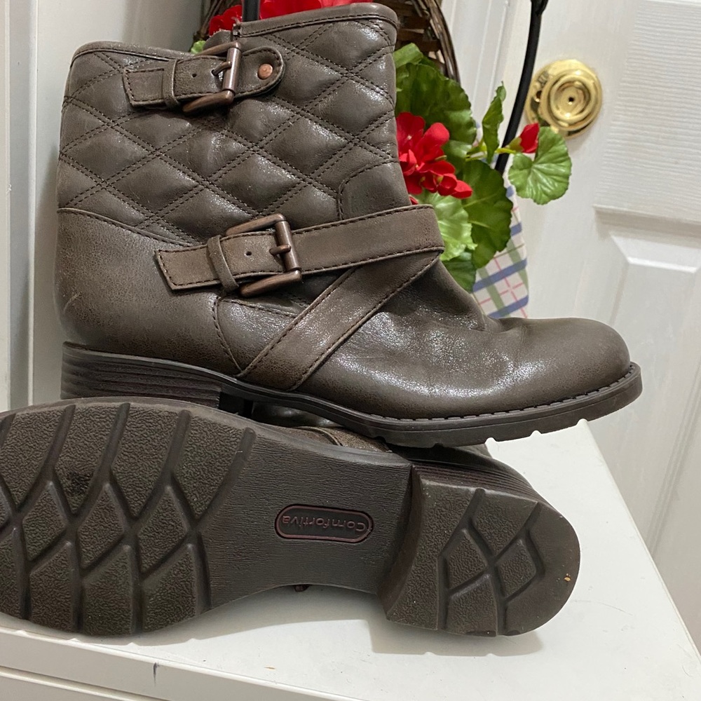 Confortiva boots leather upper